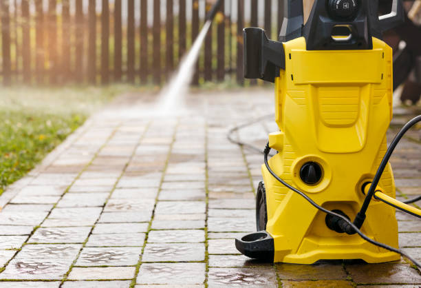 Animal Enclosure Cleaning in Cambrian Park, CA